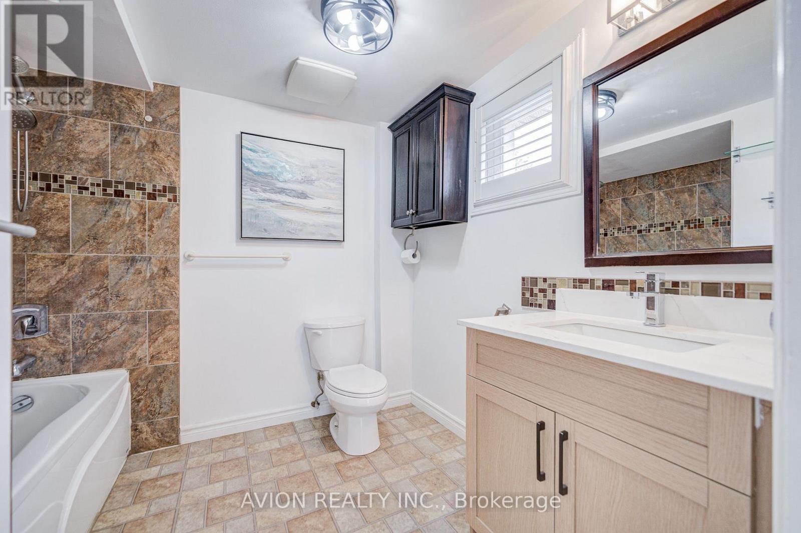 225 CLARKE STREET - 22