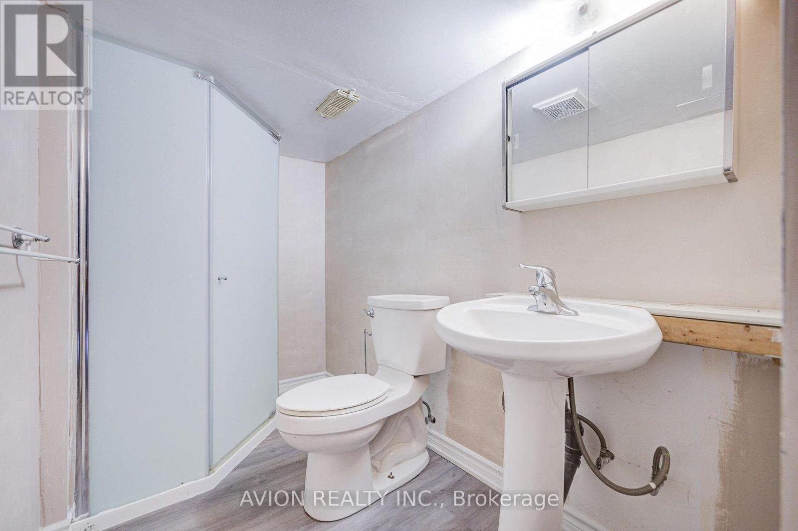 225 CLARKE STREET - 24