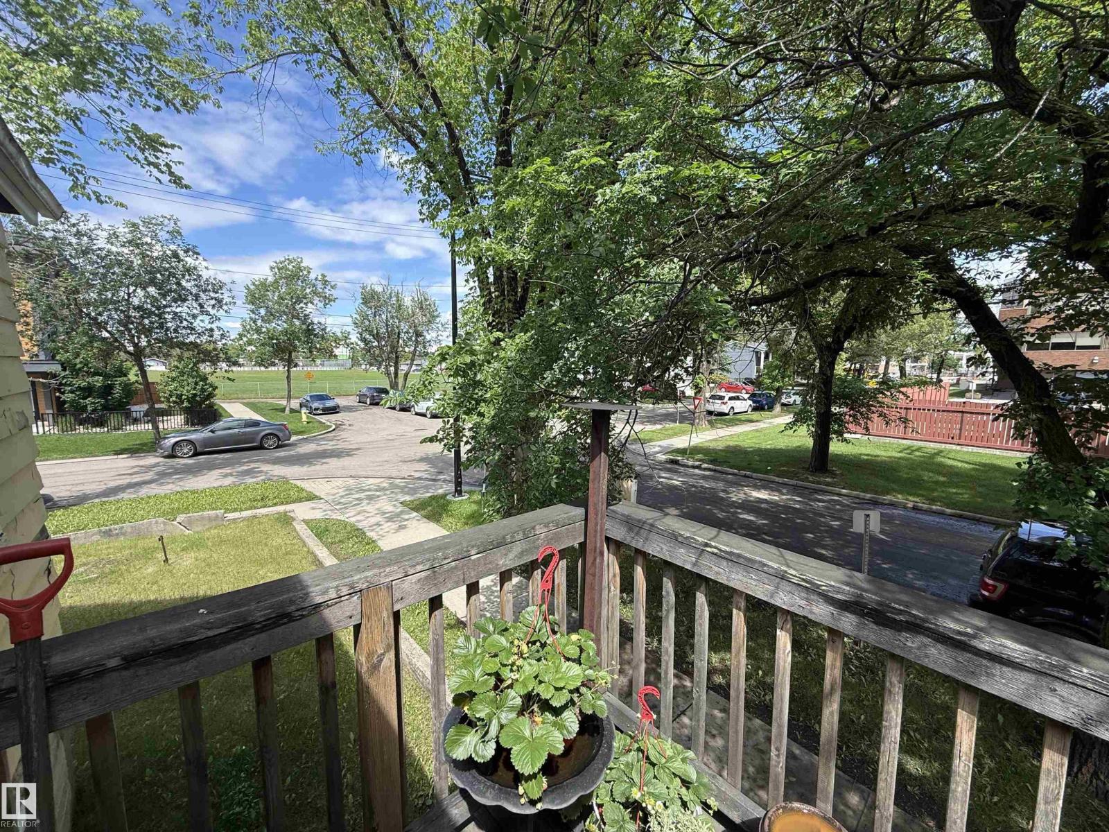 10186 143 ST NW - 8