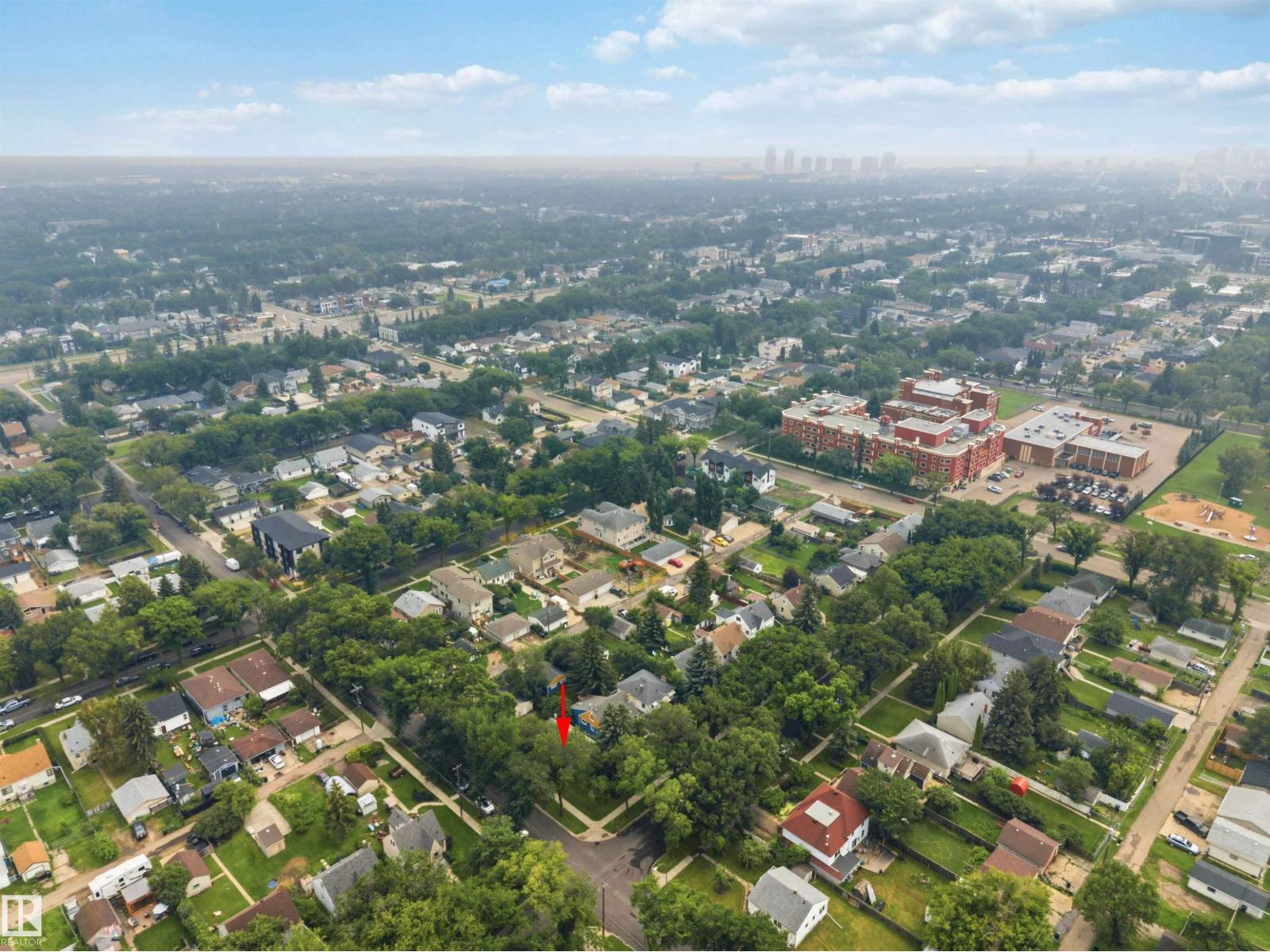 12243 104 ST NW - 25