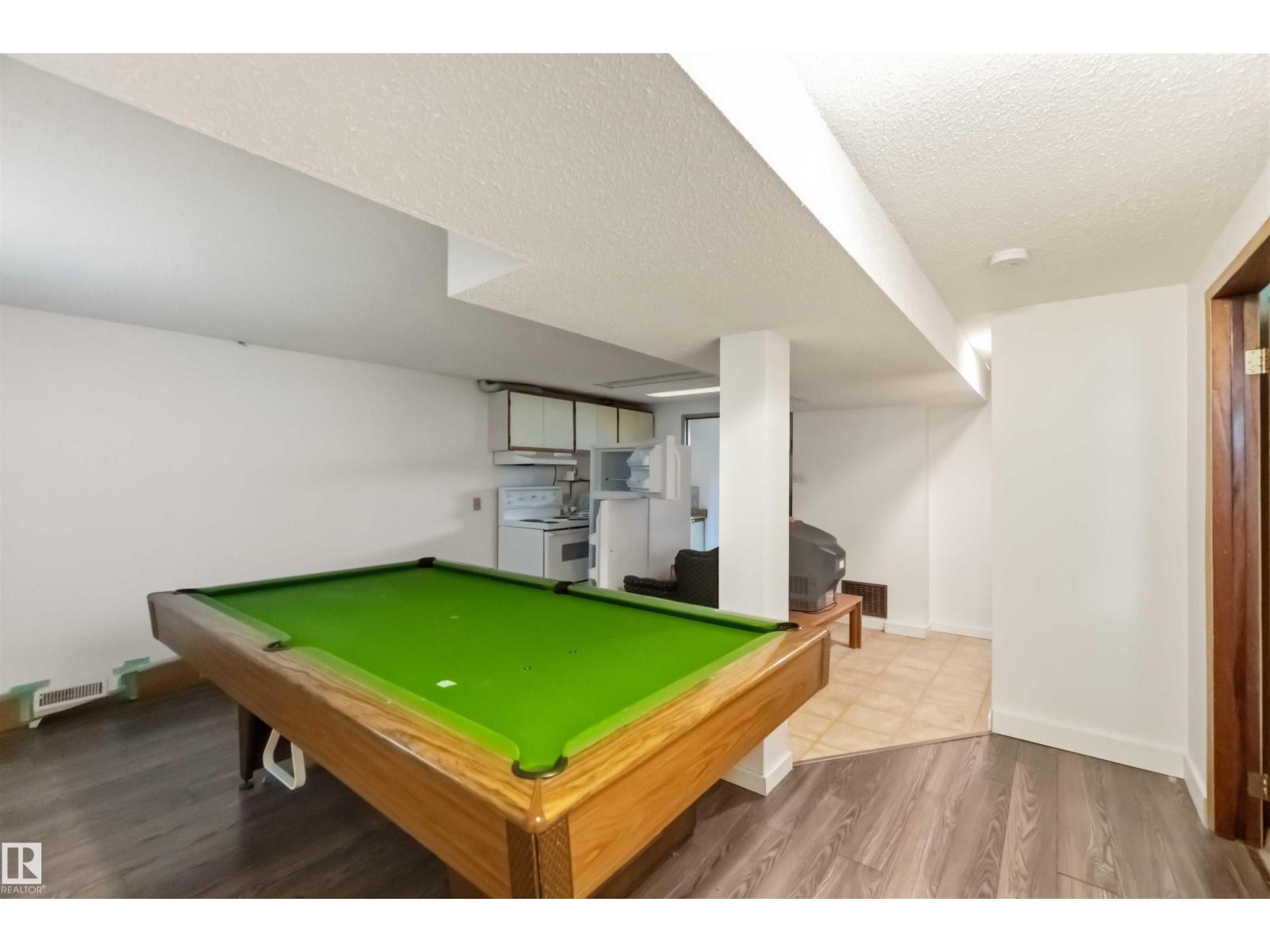12243 104 ST NW - 17