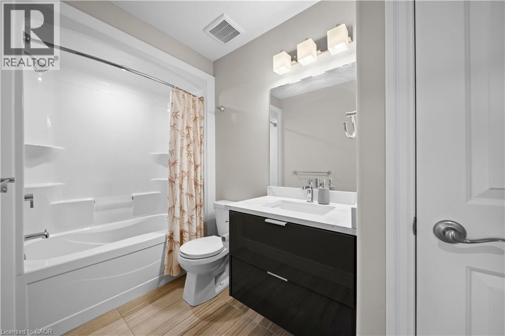 #18 811 SARNIA Road - Image 28