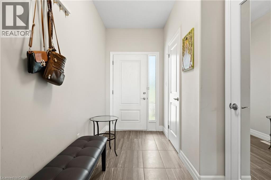 #18 811 SARNIA Road - Image 4