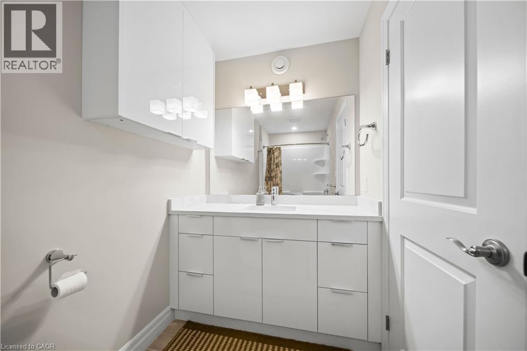 #18 811 SARNIA Road - Image 33