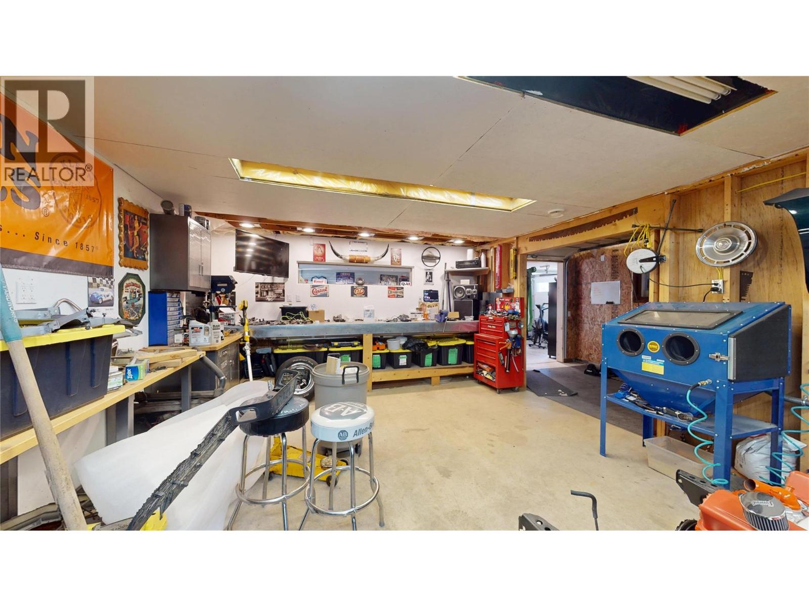 4200 Wilks Road - Image 35
