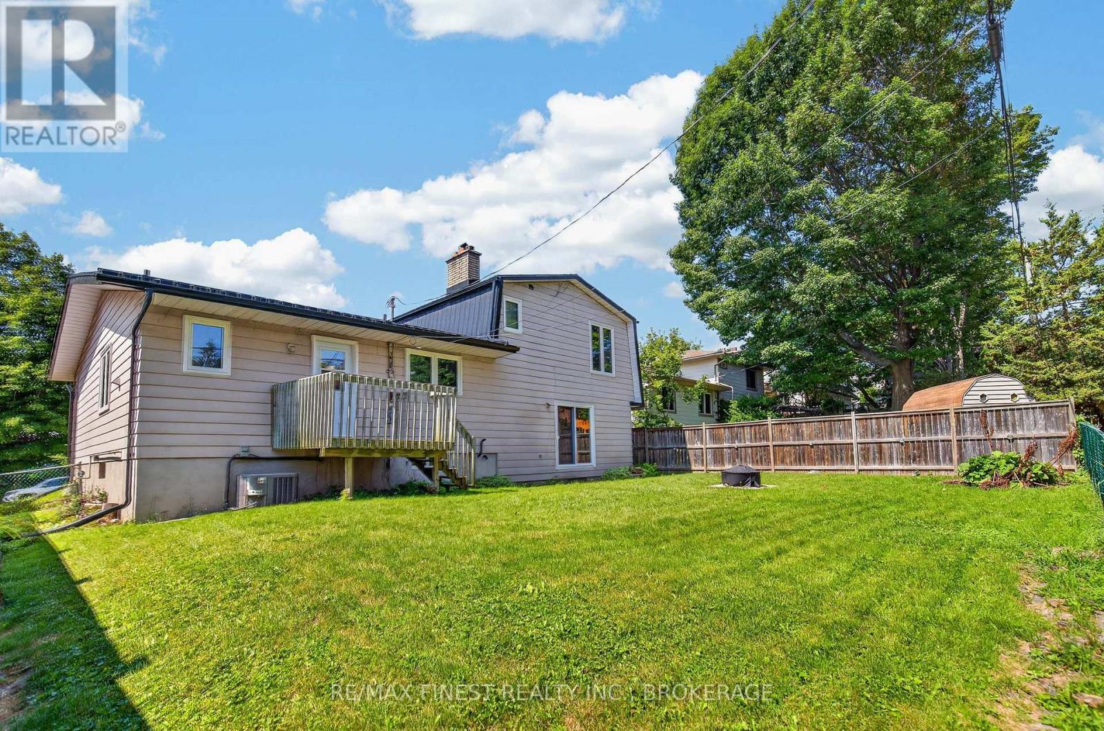 881 LUDGATE CRESCENT - 43