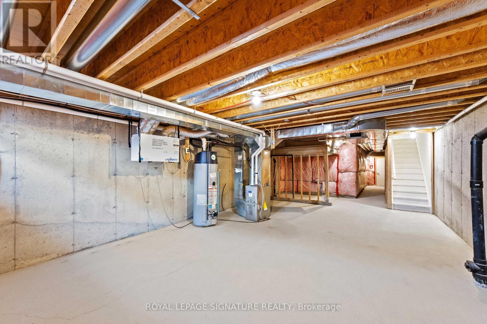 51 DORIS PAWLEY CRESCENT - 29