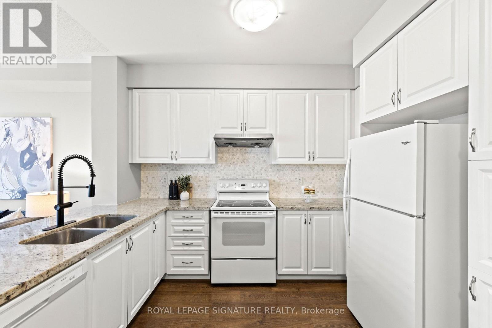 51 DORIS PAWLEY CRESCENT - 7