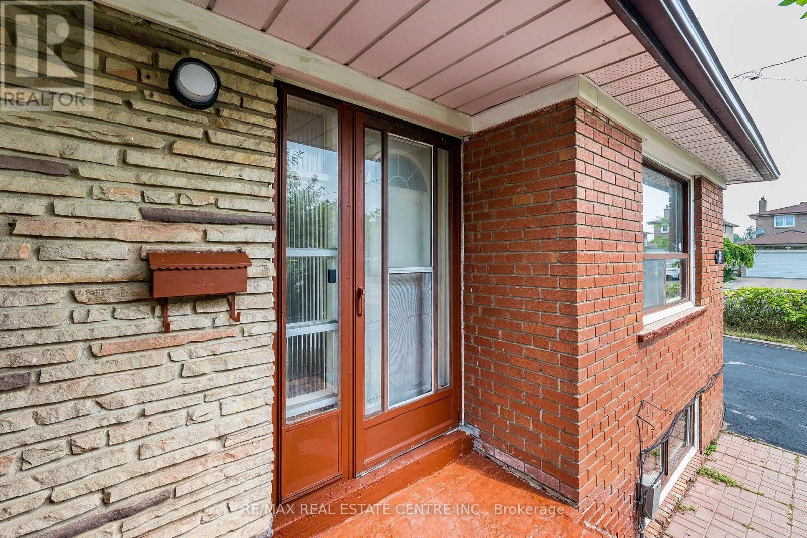 7053 HARWICK DRIVE - 5