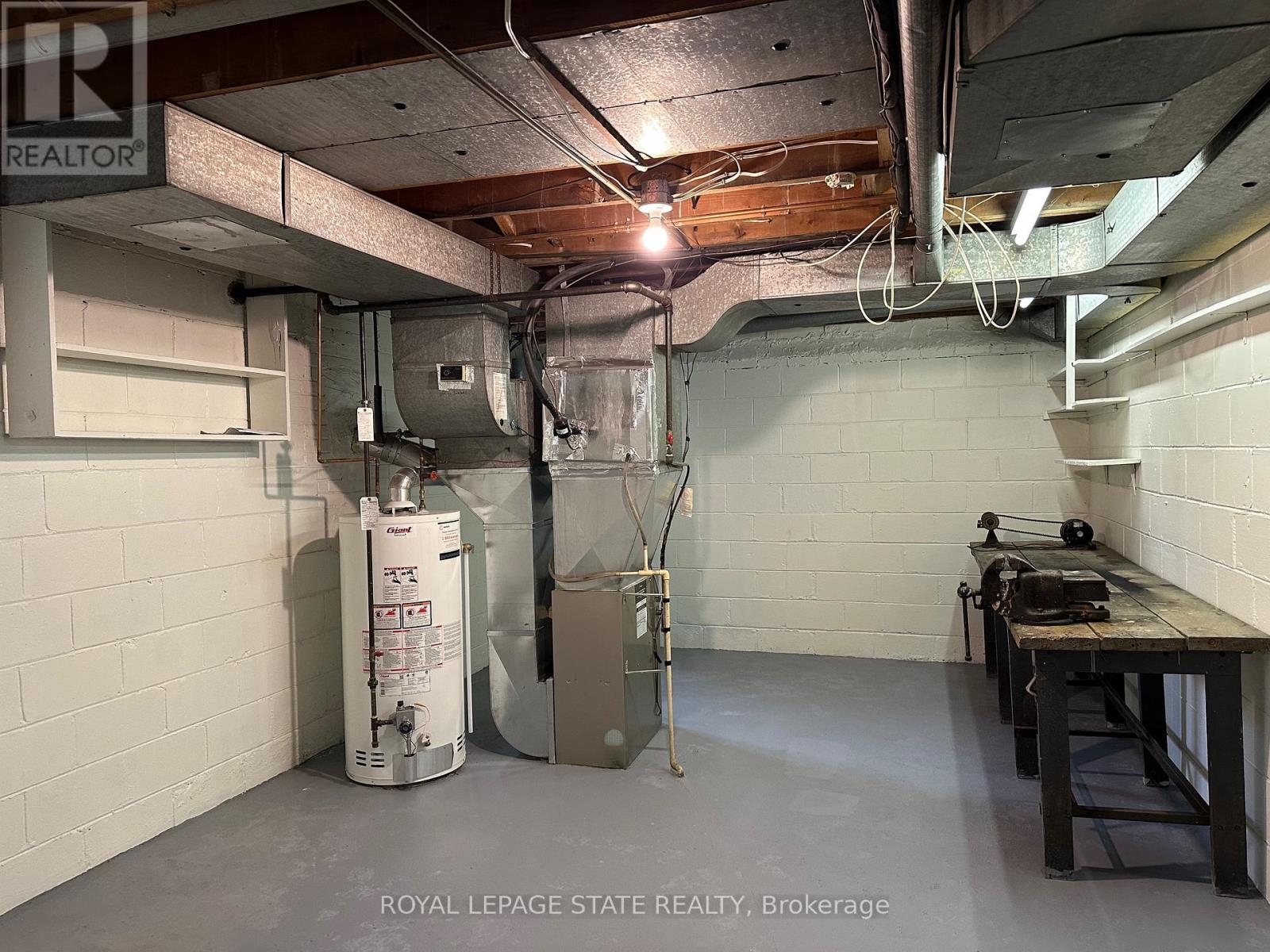 20 LLOYD MANOR ROAD - 25