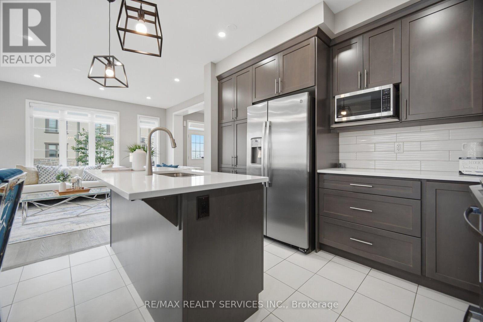 542 BOYD LANE - 12