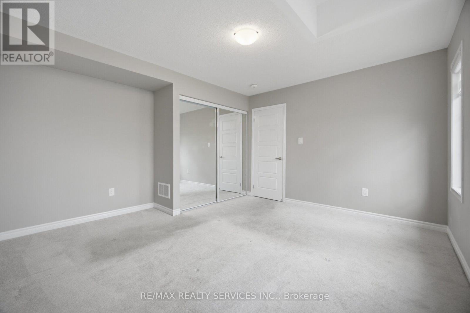 542 BOYD LANE - 32