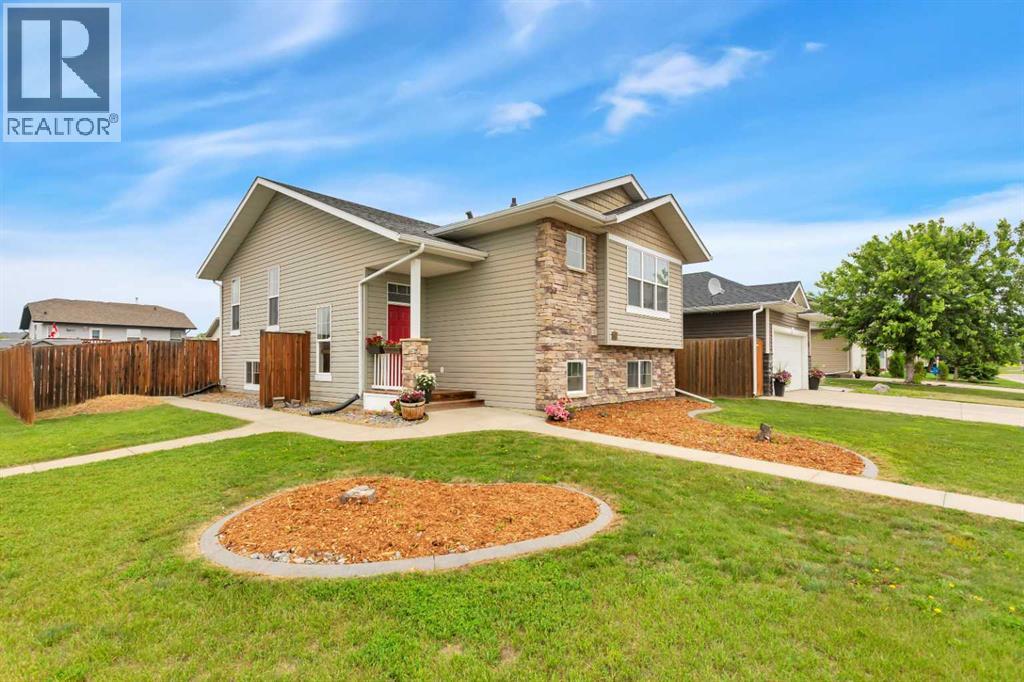 70 Garden Road, Lacombe
