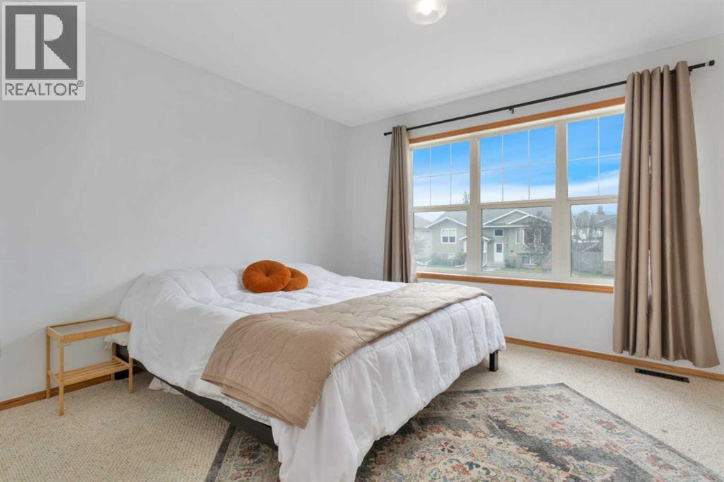 70 Garden Road, Lacombe