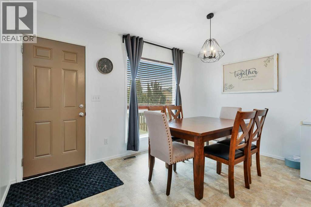 70 Garden Road, Lacombe