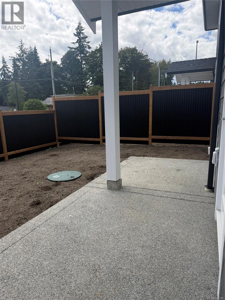780 Russell Rd - 38