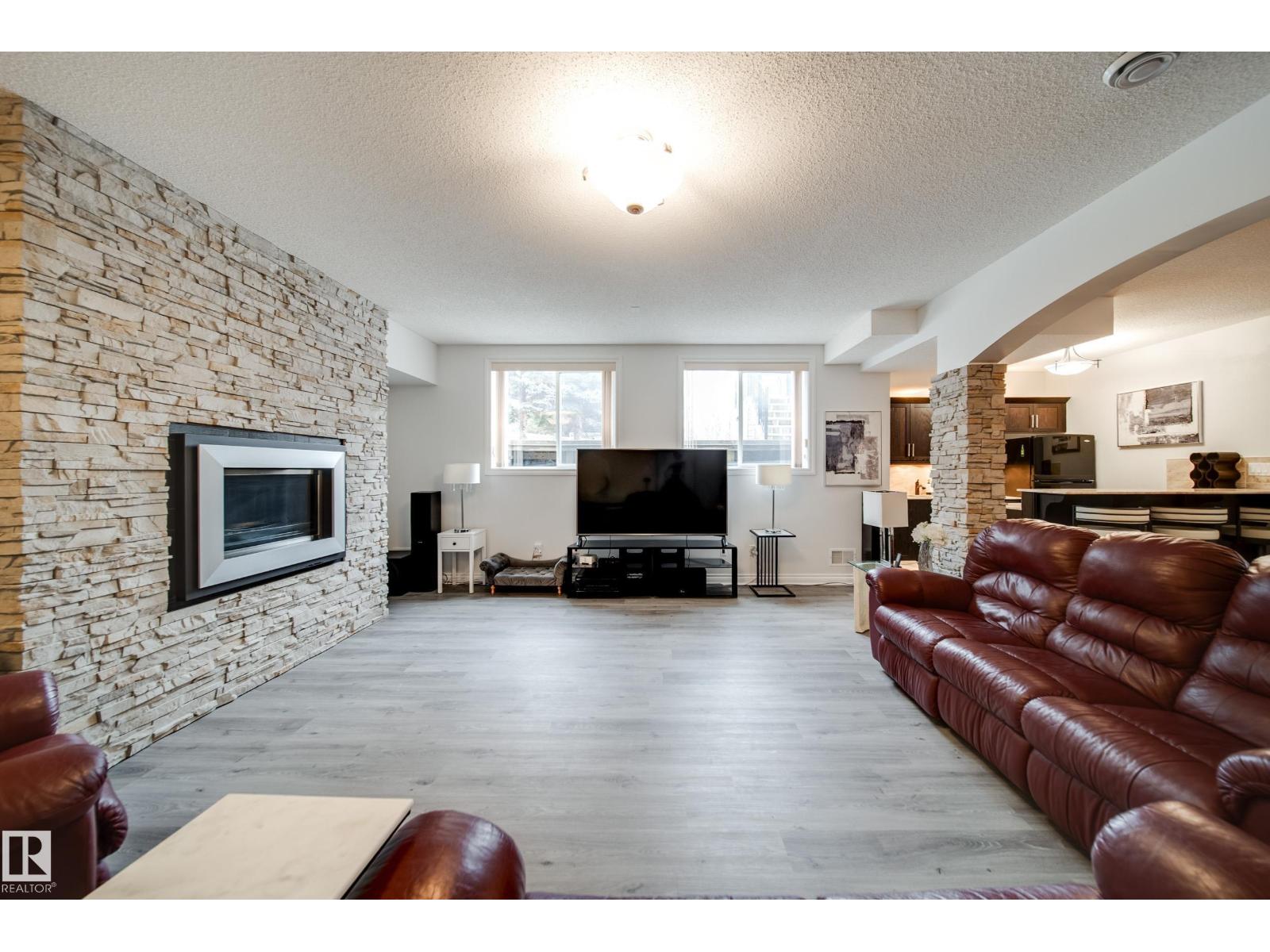 242 RUNNING CREEK LN NW - 38