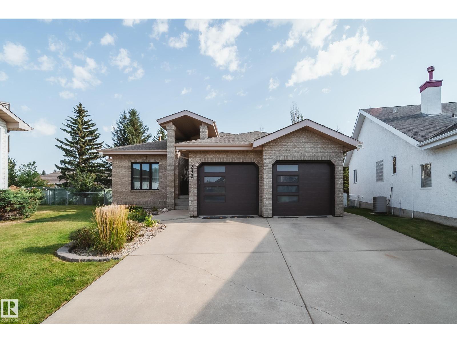242 RUNNING CREEK LN NW - 70
