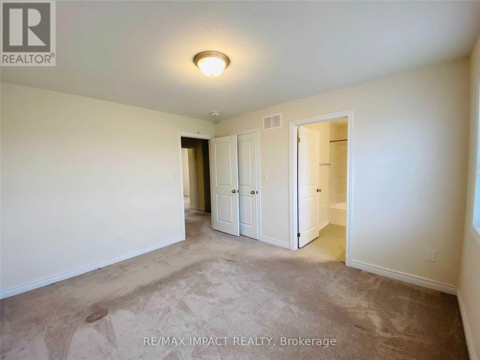 867 BROADWAY BOULEVARD - Image 12