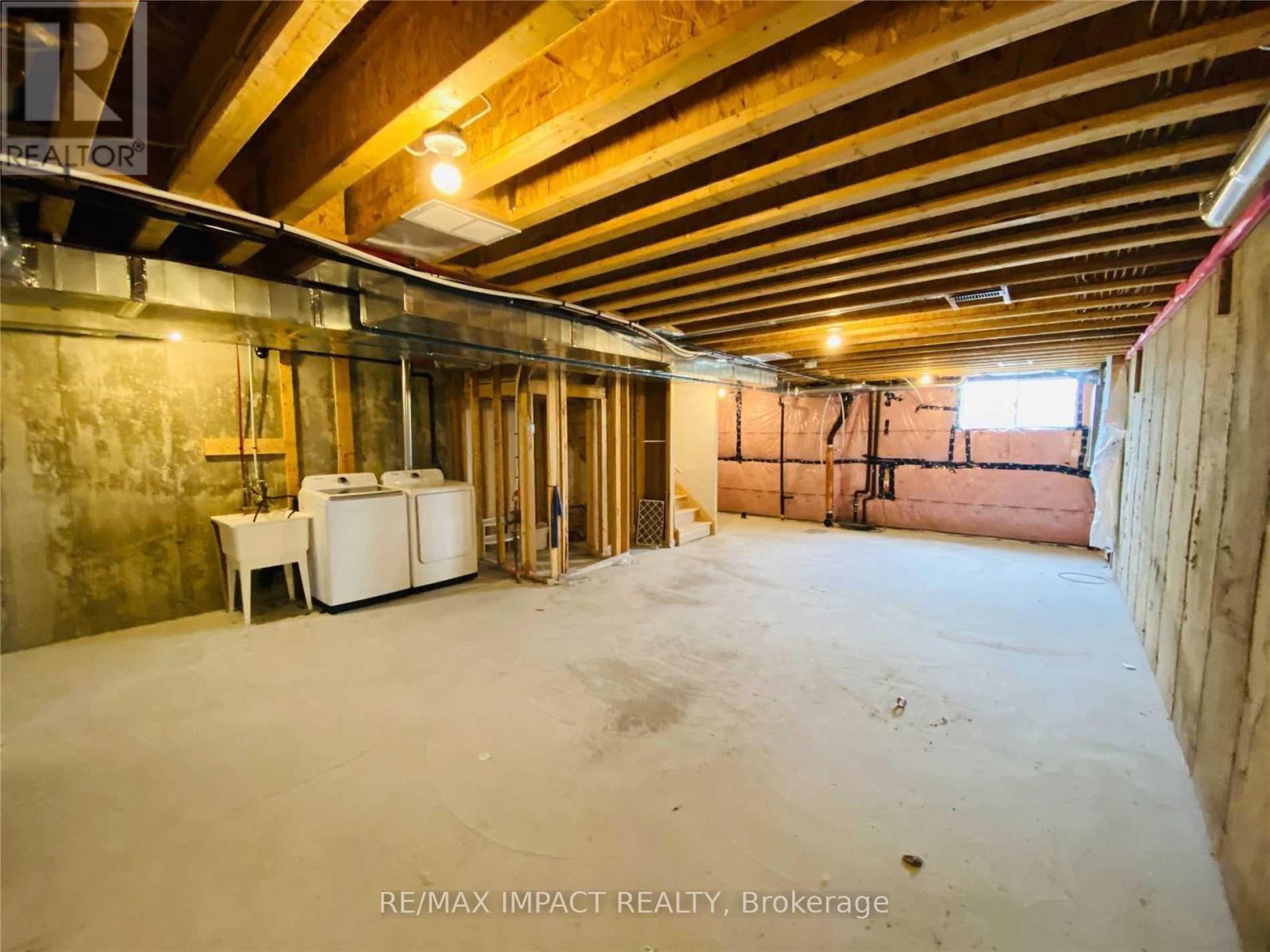 867 BROADWAY BOULEVARD - 23