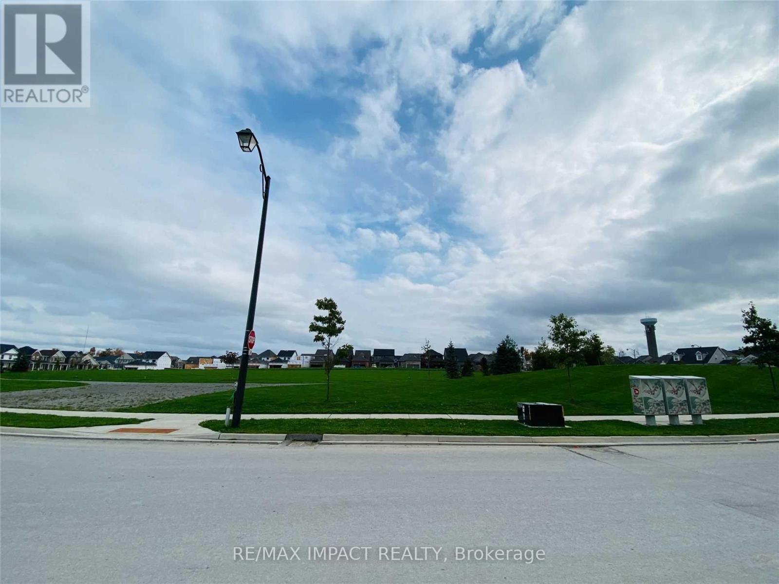867 BROADWAY BOULEVARD - 25