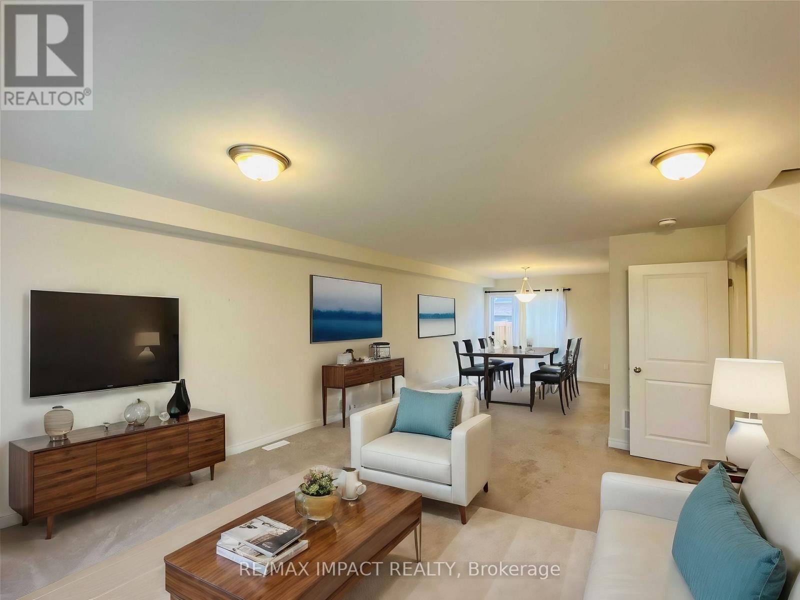 867 BROADWAY BOULEVARD - 4