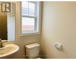 867 Broadway Boulevard, Peterborough, ON K9H0J1 Photo 8