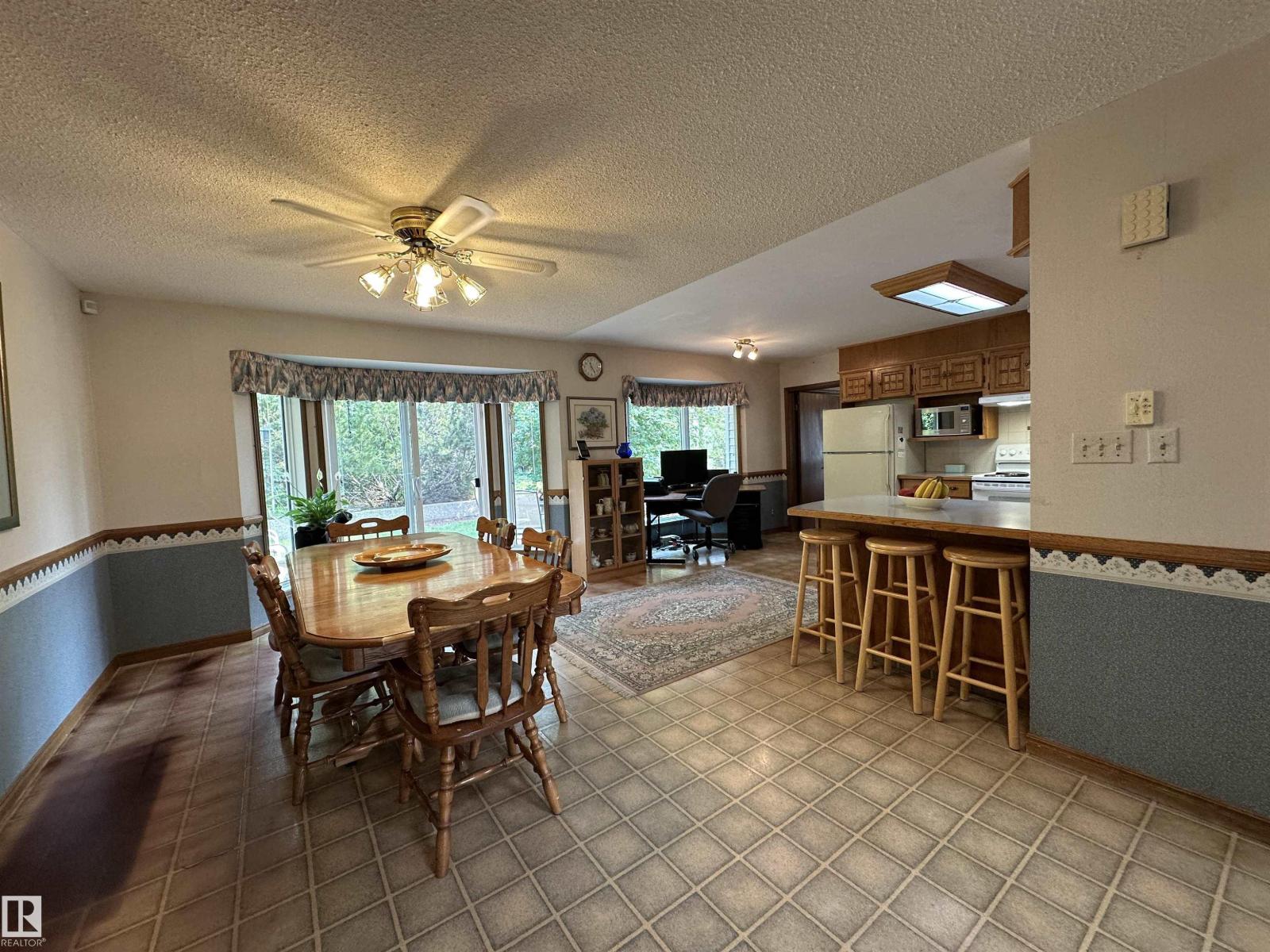 2340 28 AV SW - Image 14