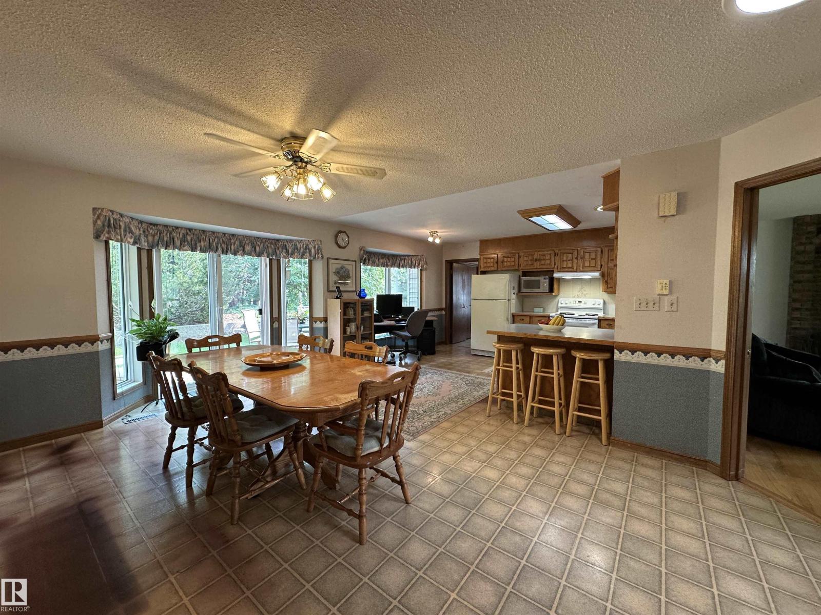 2340 28 AV SW - Image 15