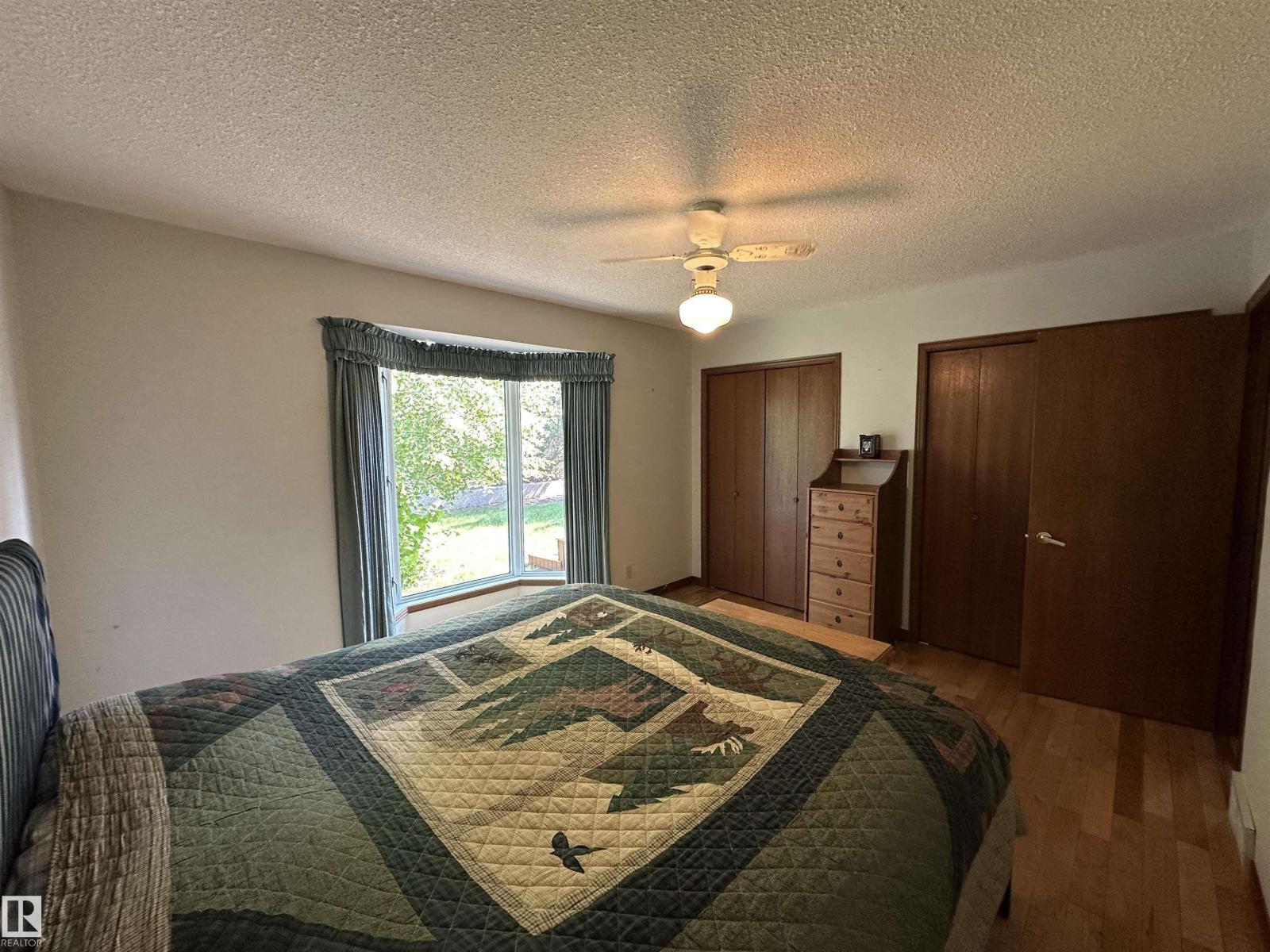 2340 28 AV SW - Image 25