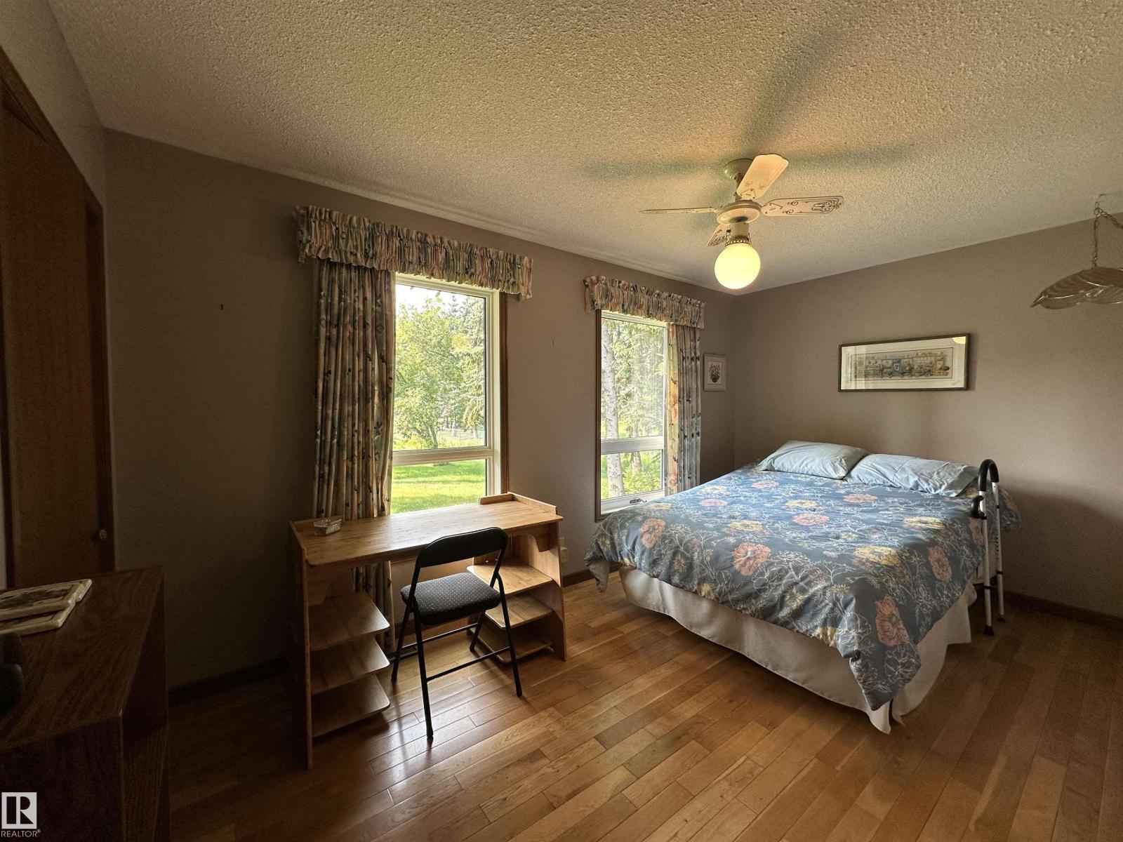 2340 28 AV SW - Image 26