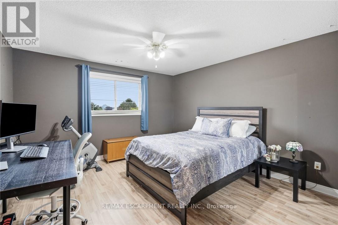 5 MANOR CRESCENT - Image 23