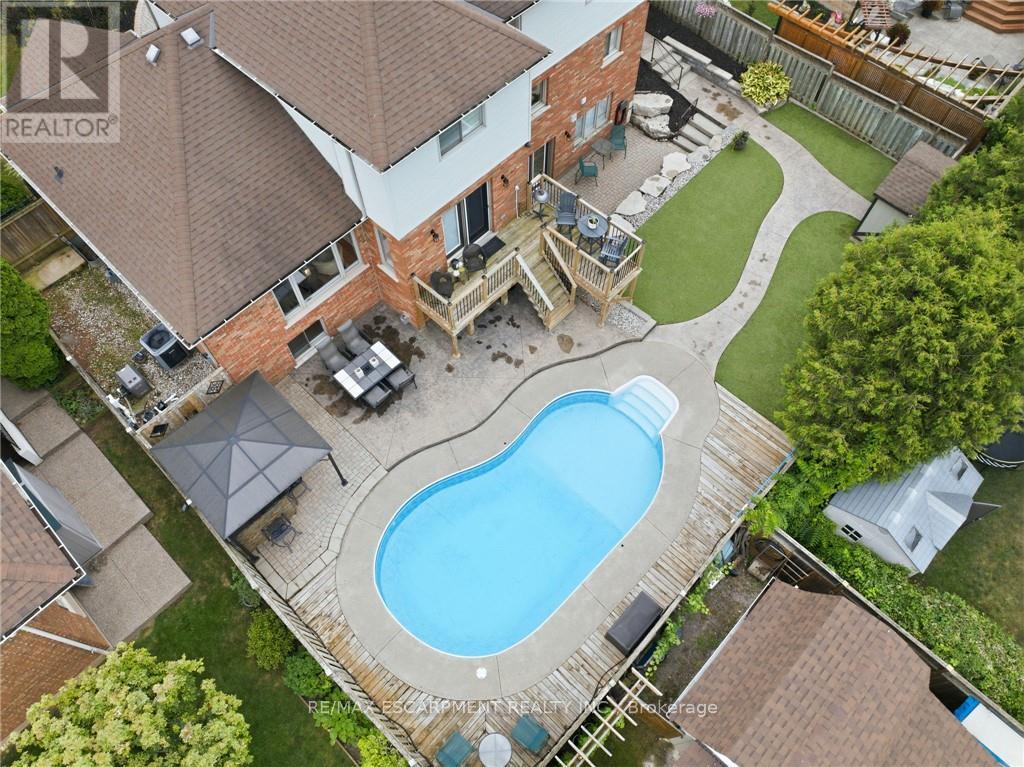 5 MANOR CRESCENT - Image 43