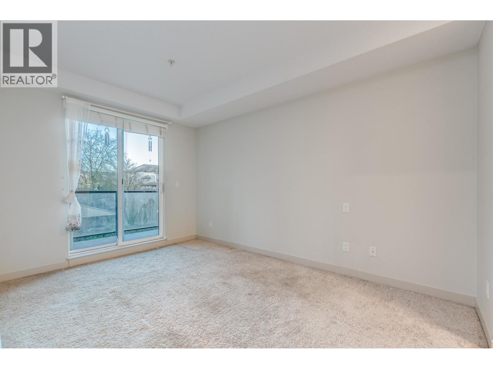 201 2214 KELLY AVENUE, Port Coquitlam