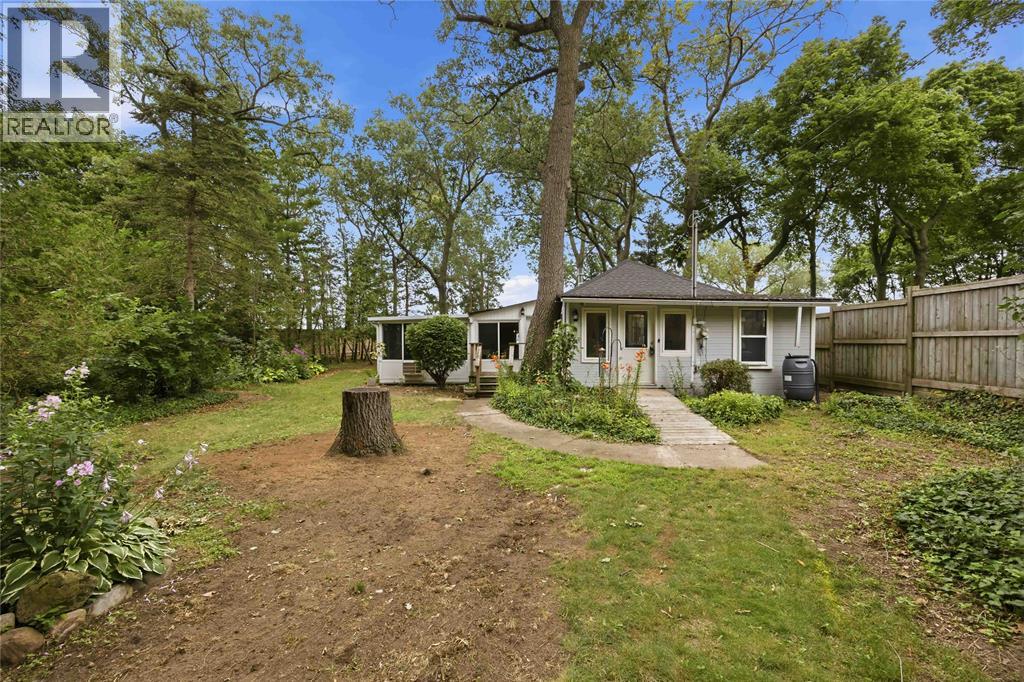1996 LAKESHORE ROAD - 2
