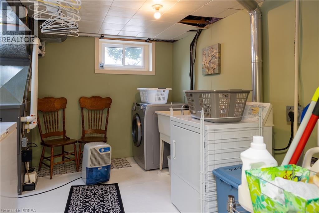 260 ROBINSON Street - 21