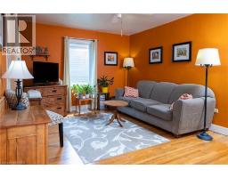Eat in kitchen - 260 Robinson Street, Woodstock, ON N4S3B9 Photo 9