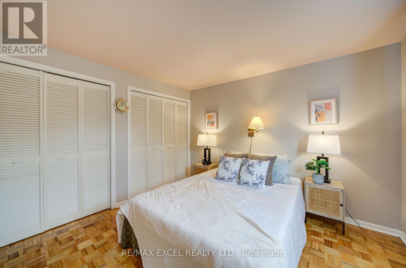 81 AMANDA DRIVE - 27