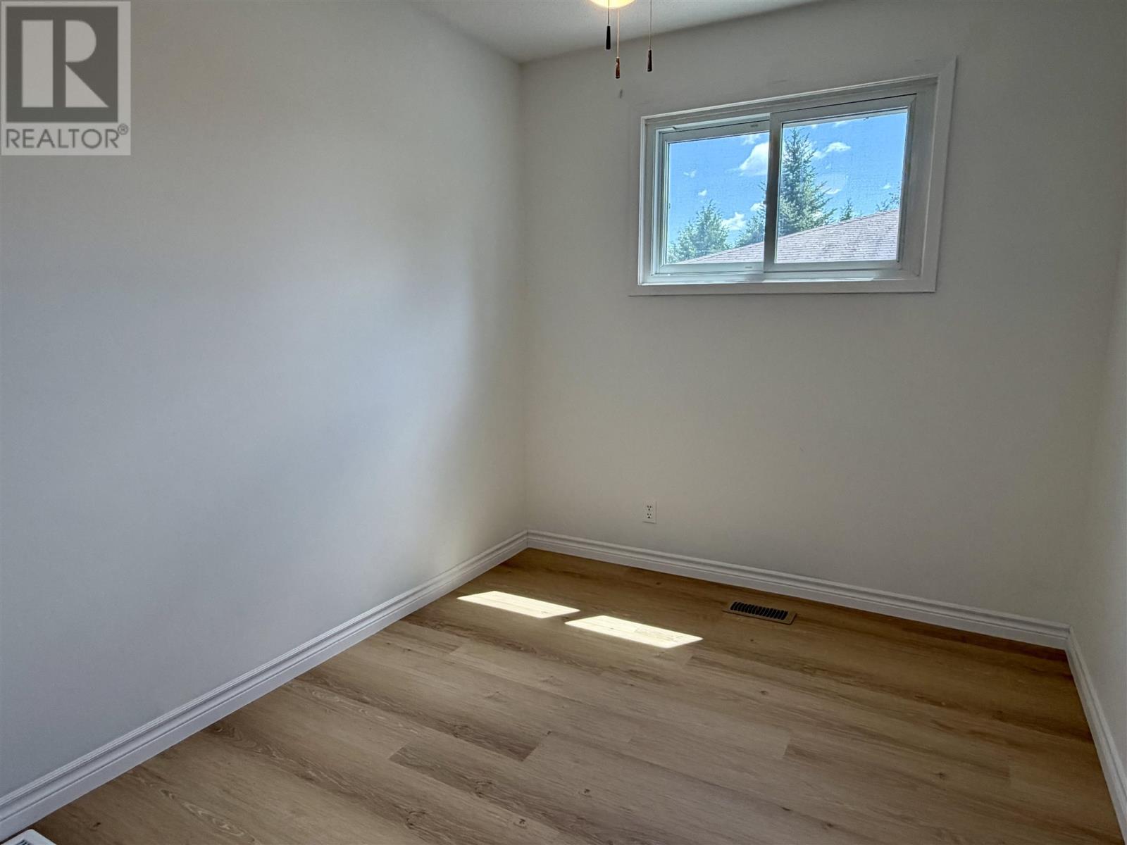 136 Frobel DR - 17