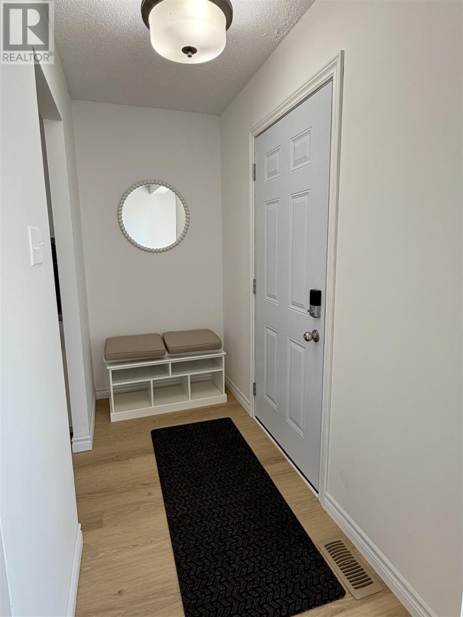 136 Frobel DR - 2