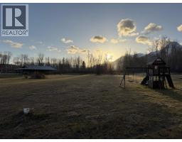 2 5115 Swannell Drive, Hazelton, BC V0J1Y1 Photo 10