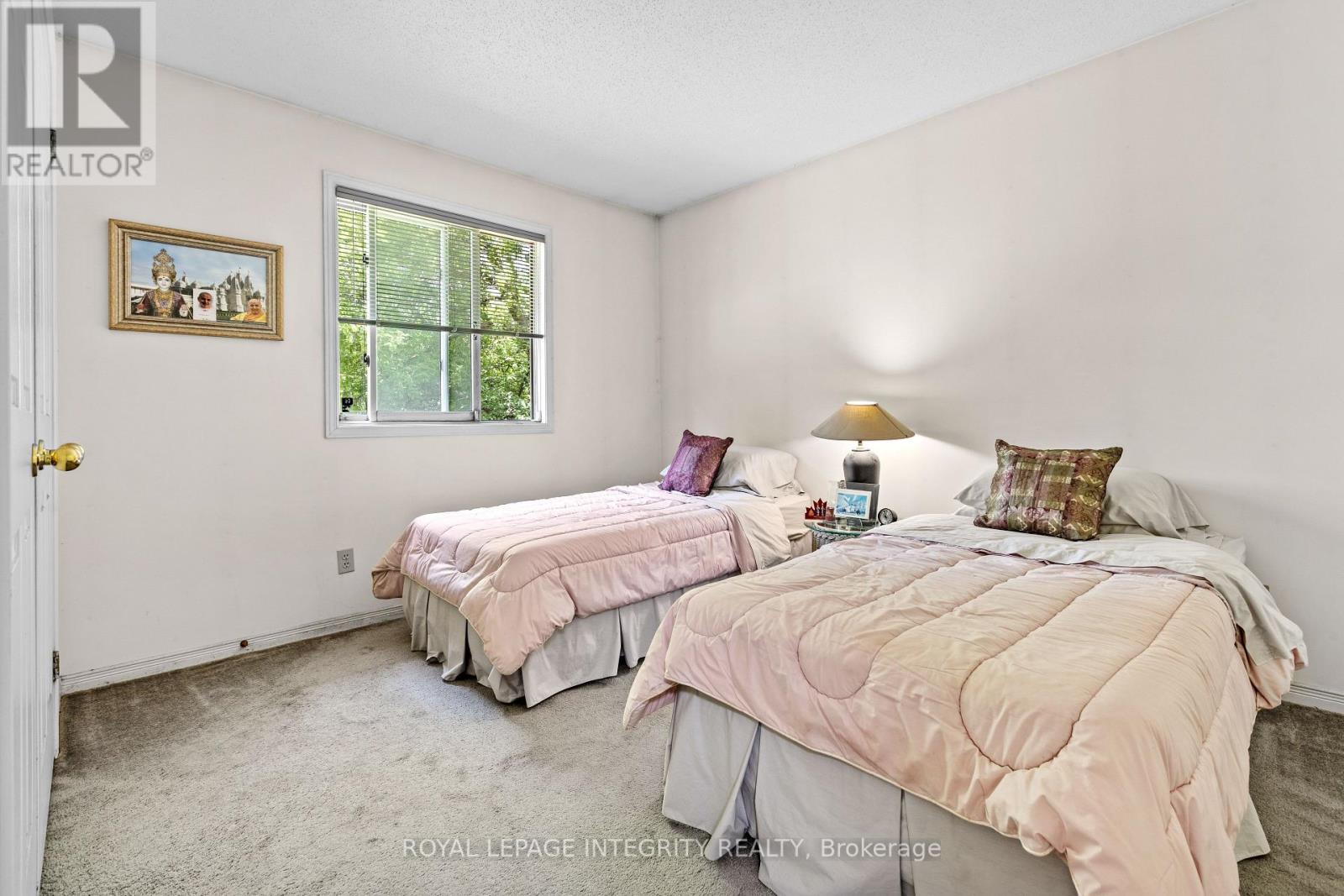 3 Bed, 2 Bath House for Sale in Ottawa – 1702 CENTURY ROAD, Ottawa – MLS# X13618080 - Image 23