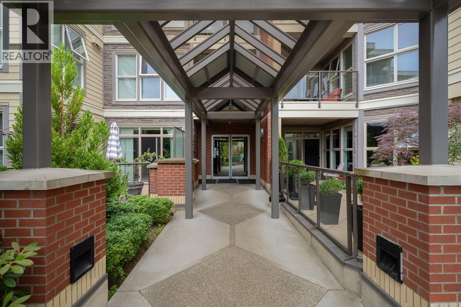 #416 6310 McRobb Ave - 4