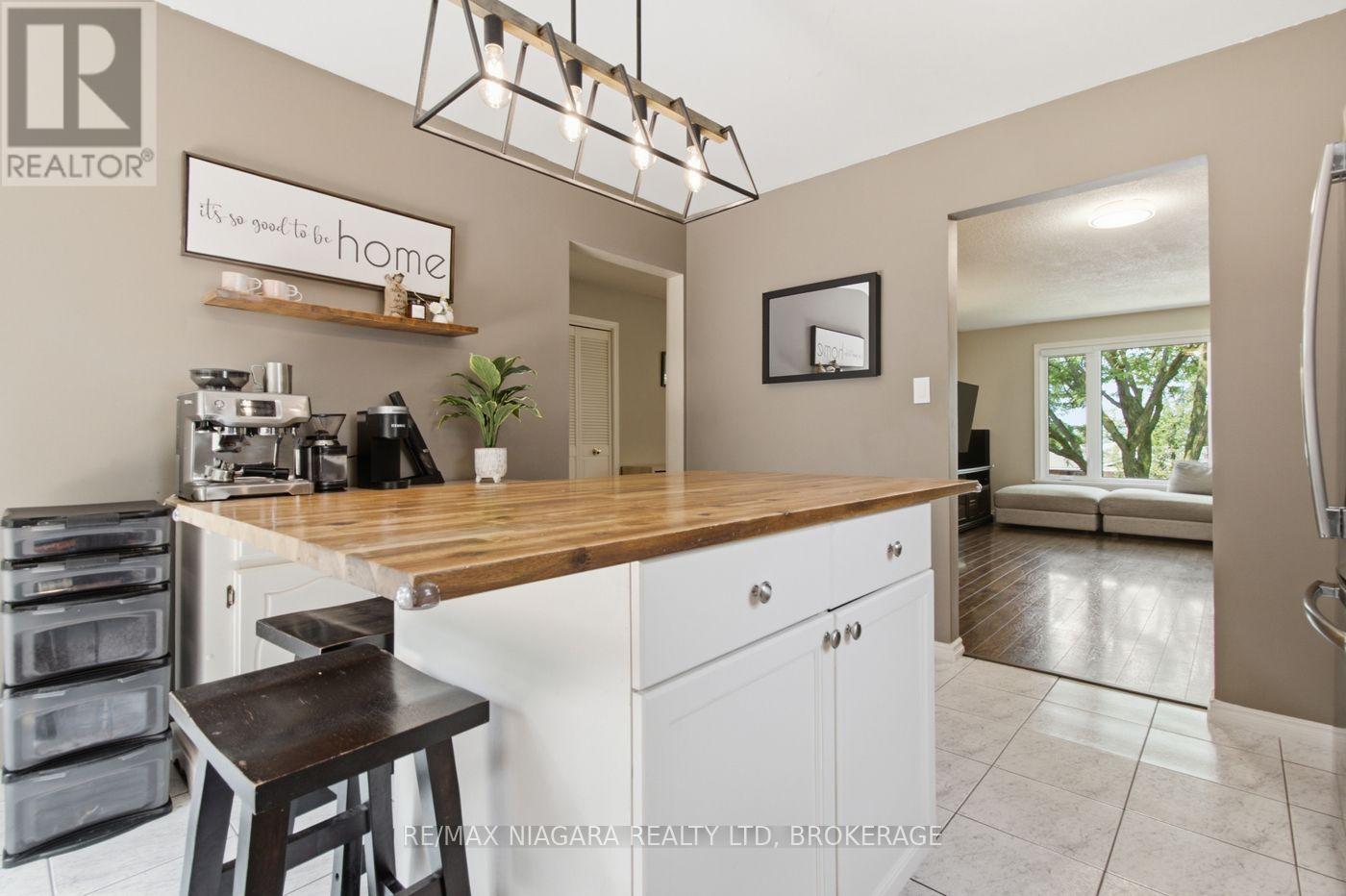 36 HEMLOCK STREET - 14