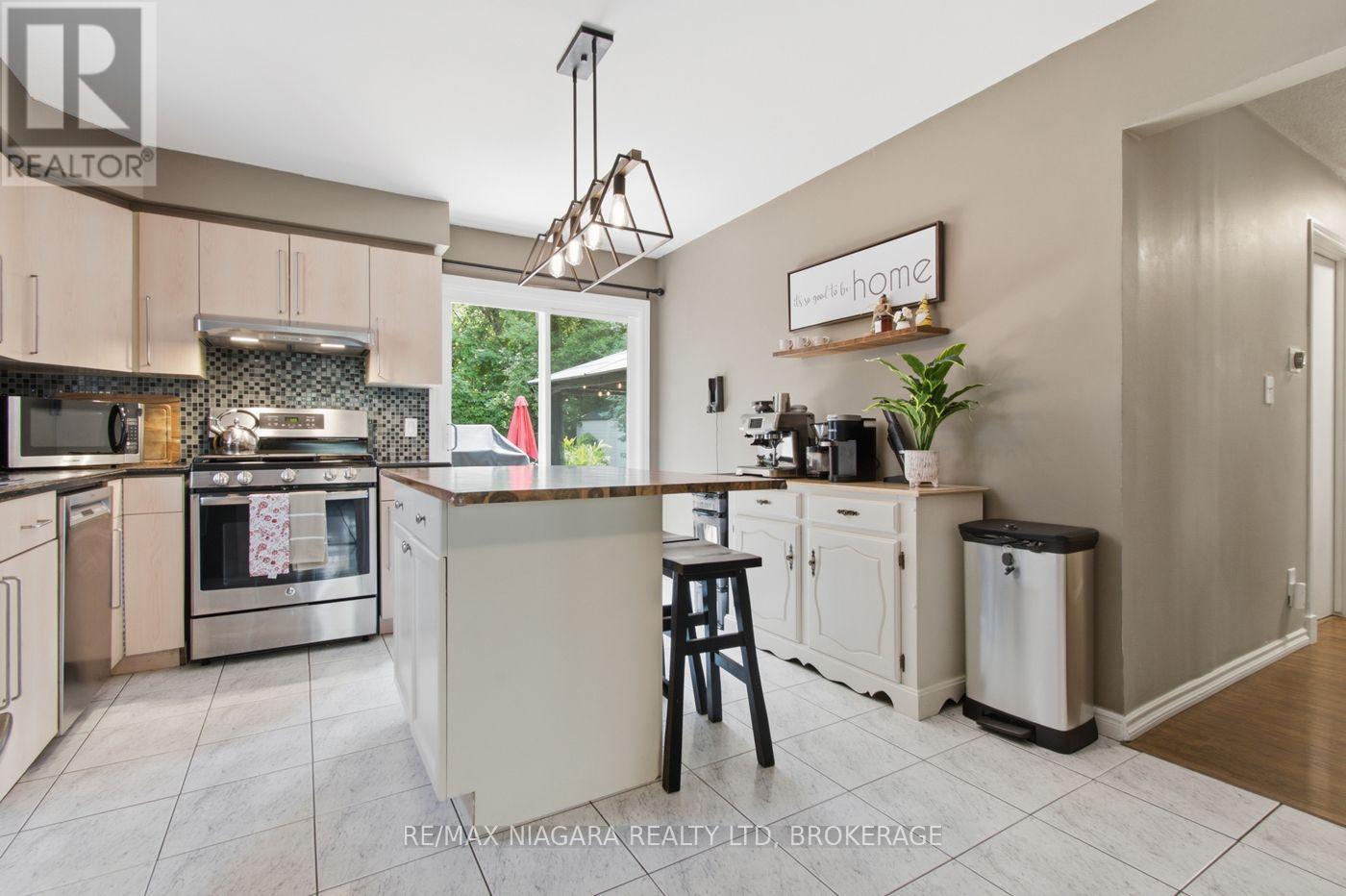 36 HEMLOCK STREET - Image 17