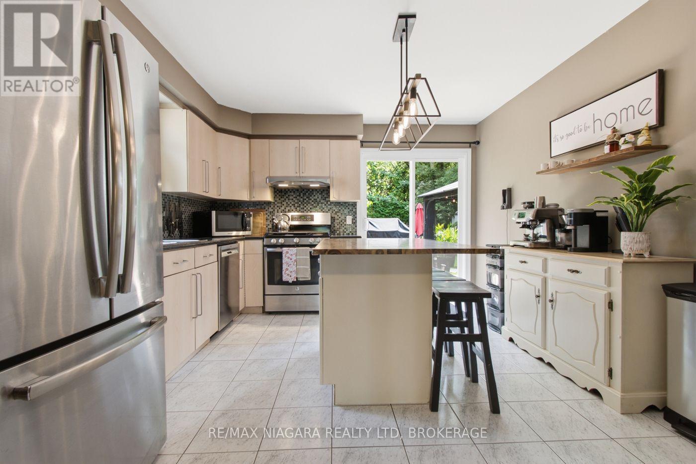 36 HEMLOCK STREET - Image 22