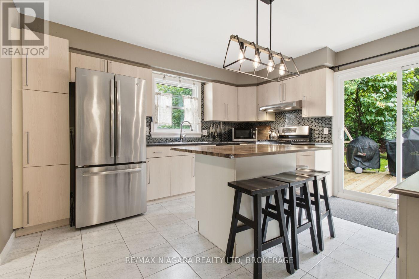 36 HEMLOCK STREET - Image 25