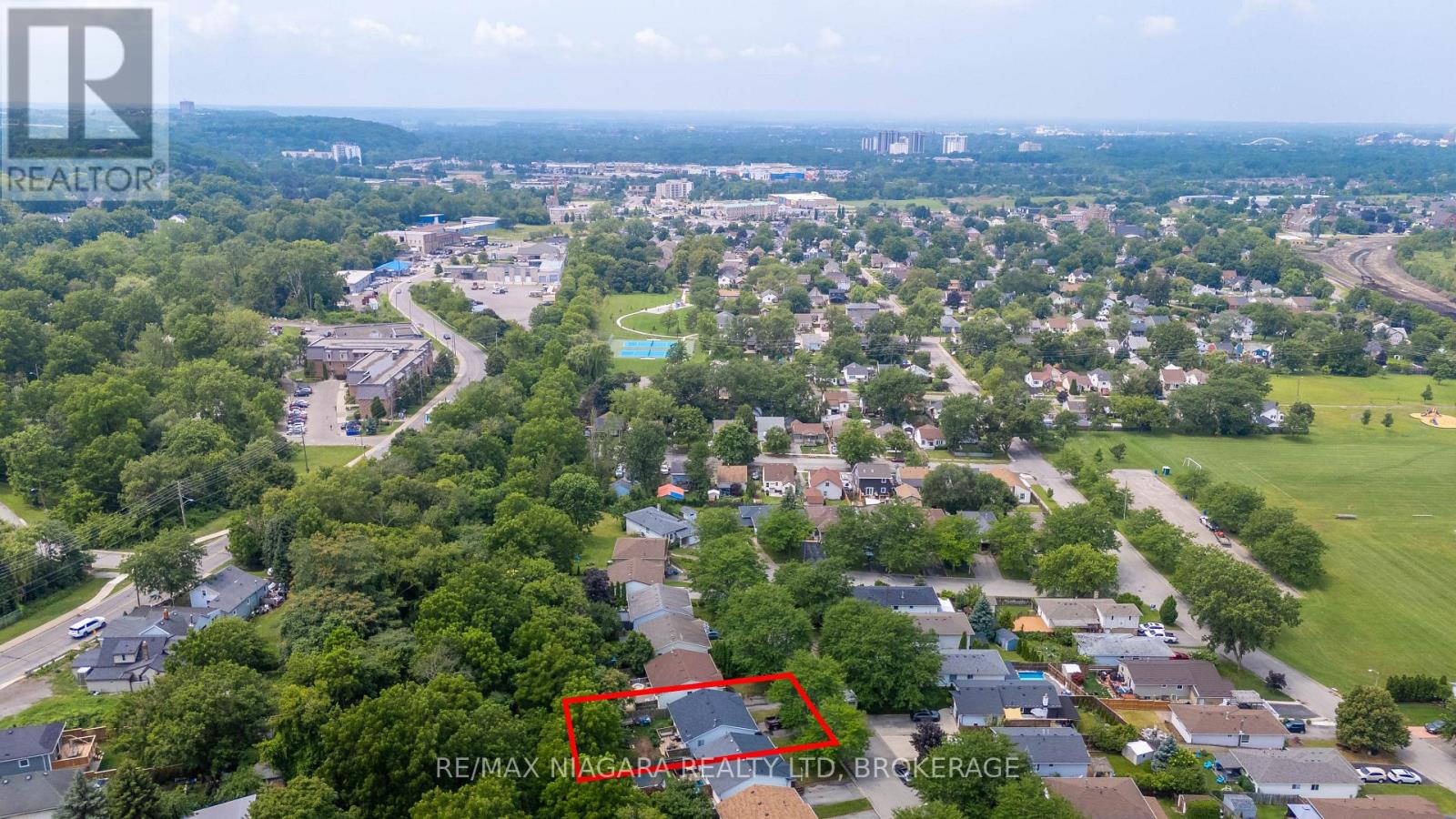 36 HEMLOCK STREET - Image 38