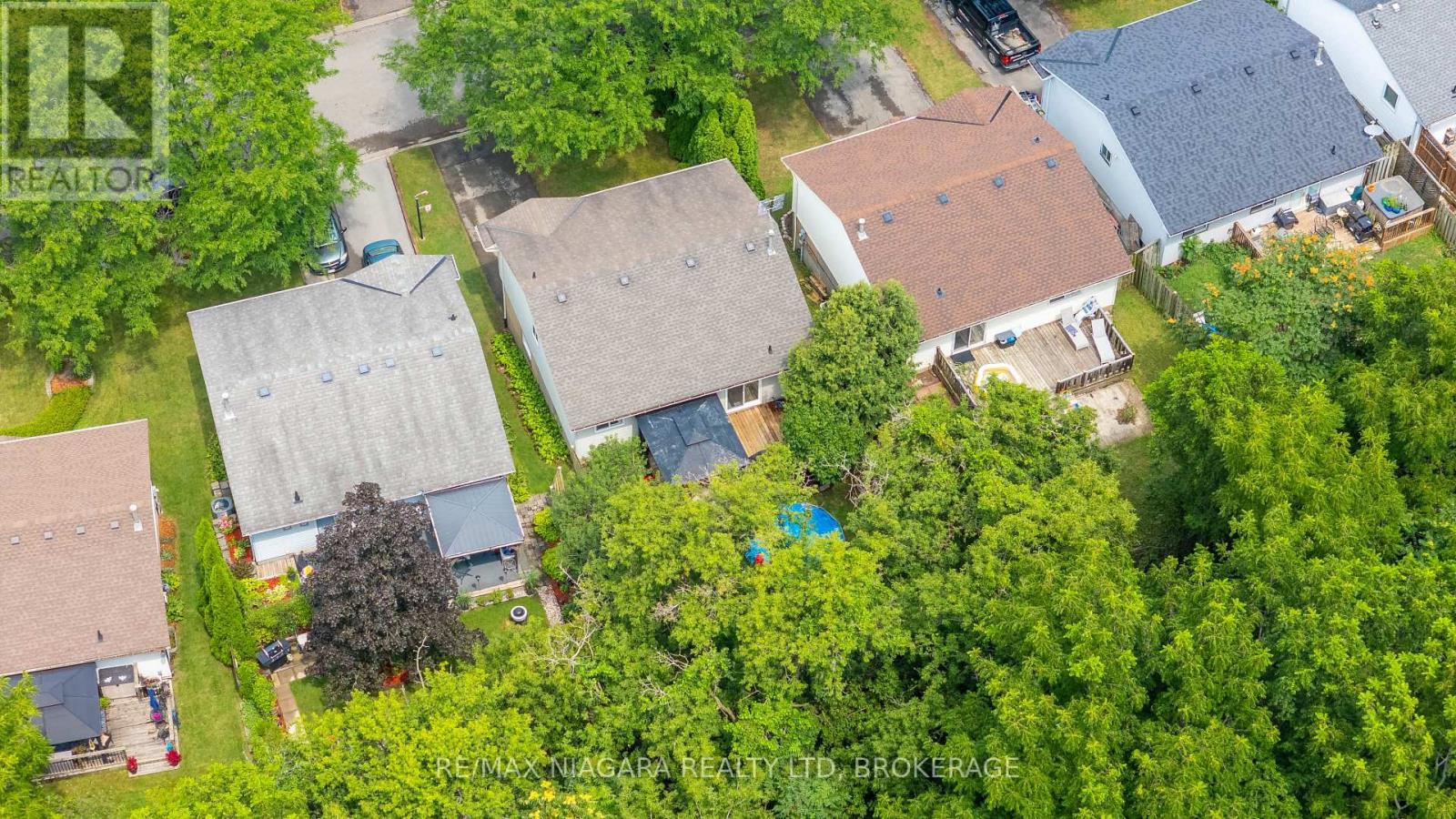 36 HEMLOCK STREET - 45