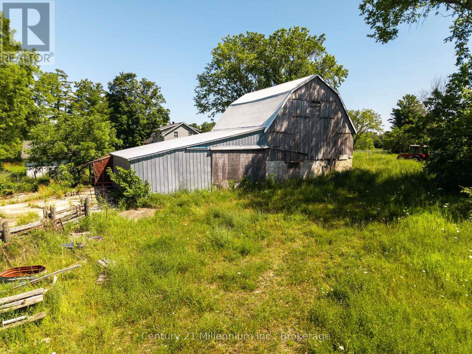 102768 GREY RD 18 ROAD - Image 6